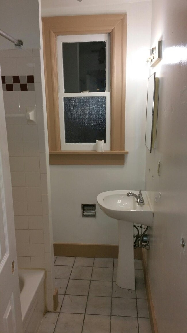 Photo - 5515 Black St Unidad 3