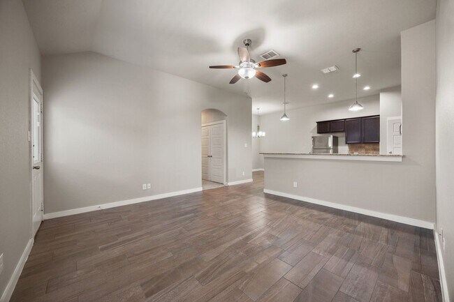 Photo - Beautiful 3 Bedroom Duplex Located in New Braunfels, Texas!