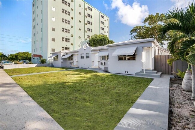 Photo - 1712 Pierce St