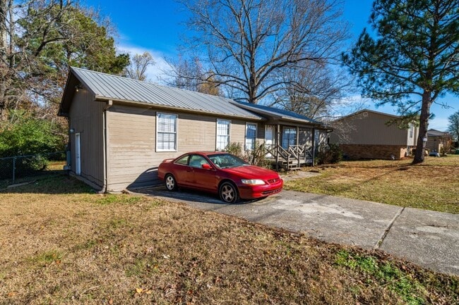 Photo - Spacious 4-Bedroom Home in Pleasant Grove – Don’t Miss Out!