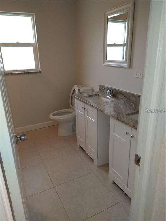 Photo - 2155 Temple St