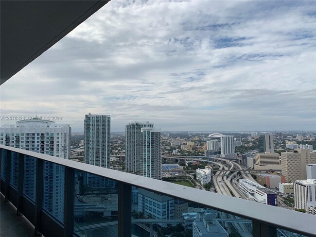 Building Photo - 200 Biscayne Blvd Way Unit 4212