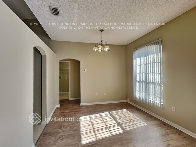 Photo - 4370 Camberly St