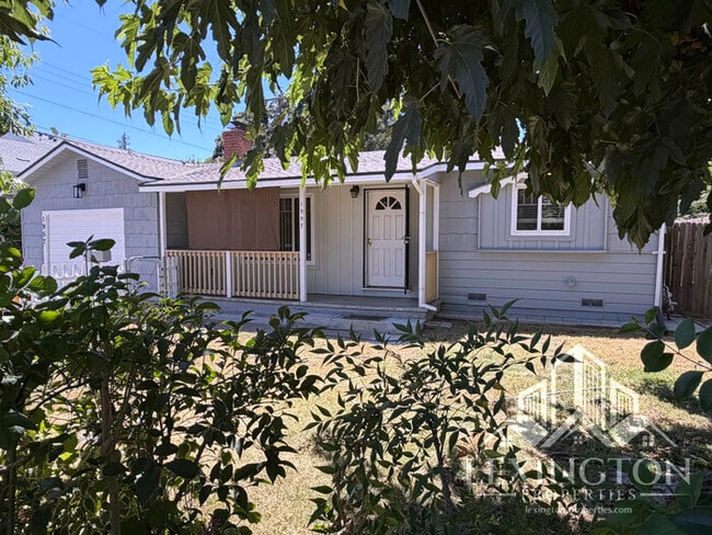 Photo - Charming 2 Bedroom Home with Large Backyard & Garage