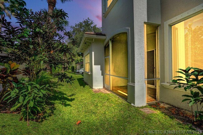 Photo - 606 W Circle Dr