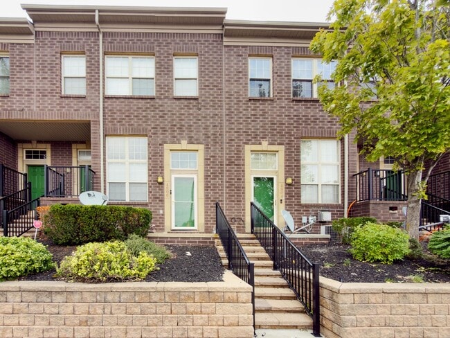 Building Photo - 4306 Maple St