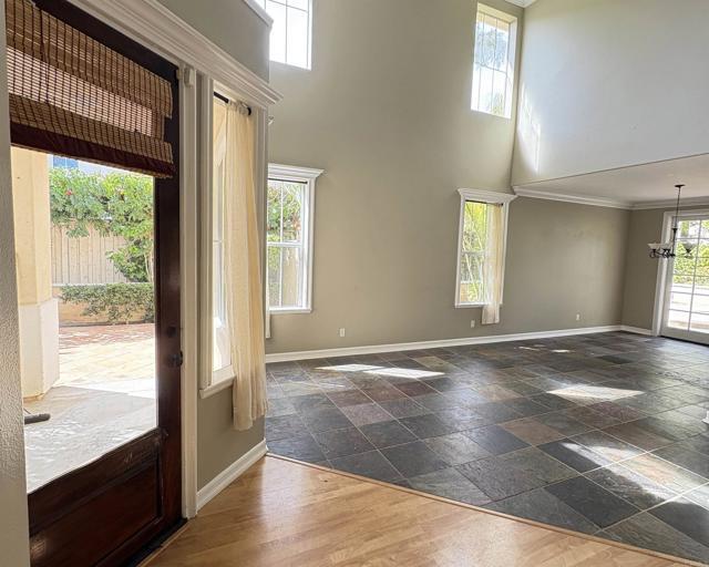 Photo - 4994 Crestview Dr