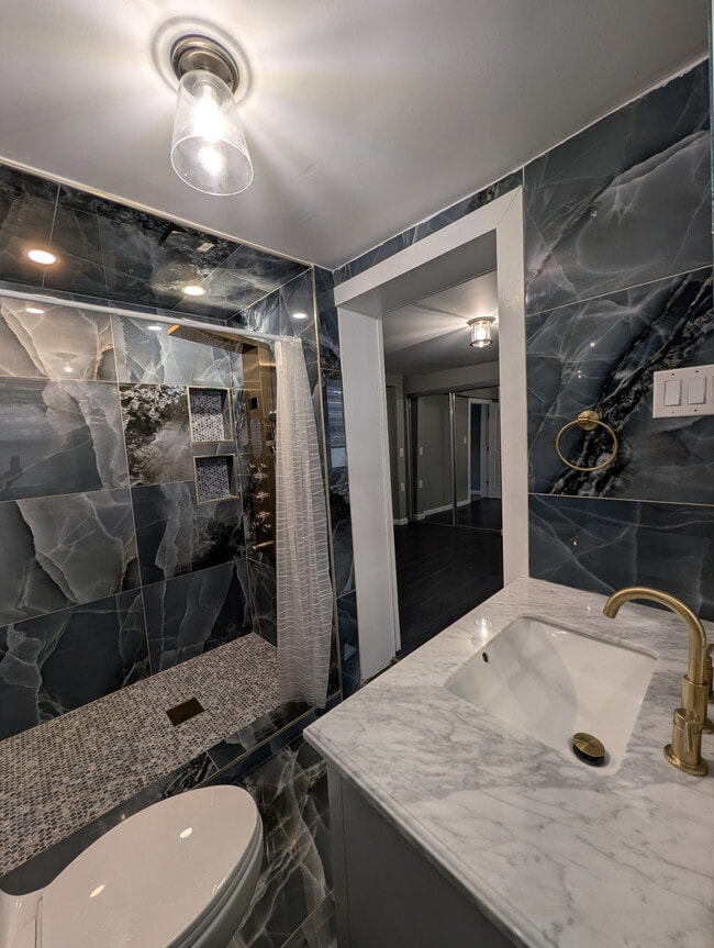 Restroom - 151 New York Ave Unit #A