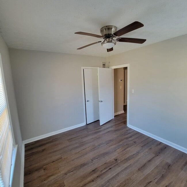 Photo - Roomy Cute Brick Ranch