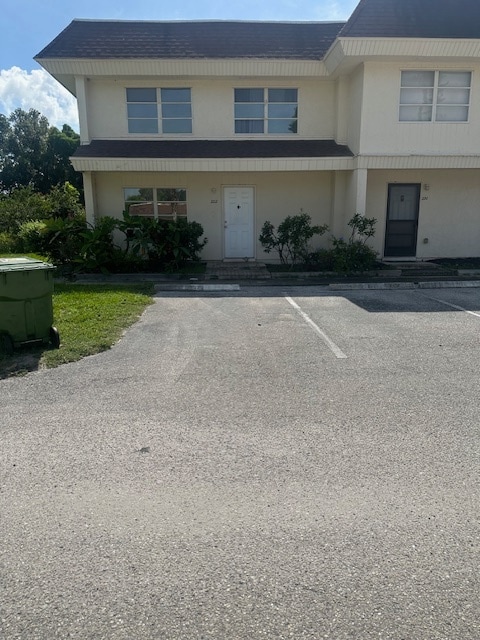 front of home - 222 Barlow Ave Townhome