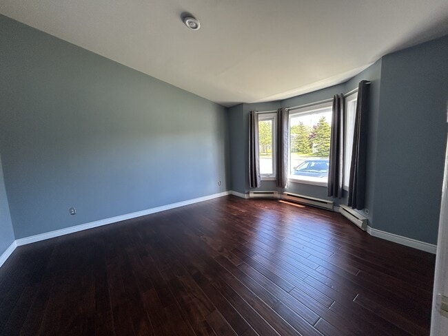 Photo - 29 Wabush Pl