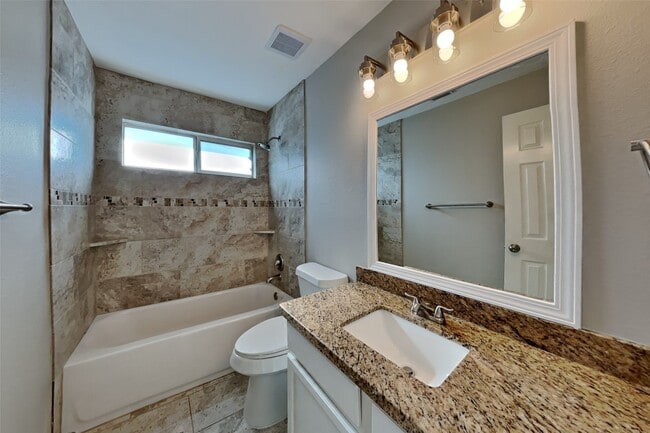 Building Photo - 21549 Duke Alexander Dr