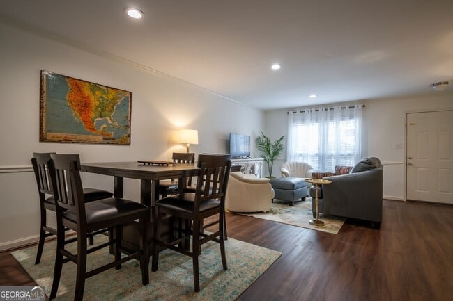 Photo - 210 E Cloverhurst Ave Unit 7