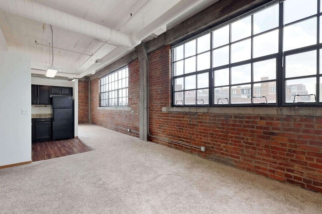 Skinner Macaroni Lofts