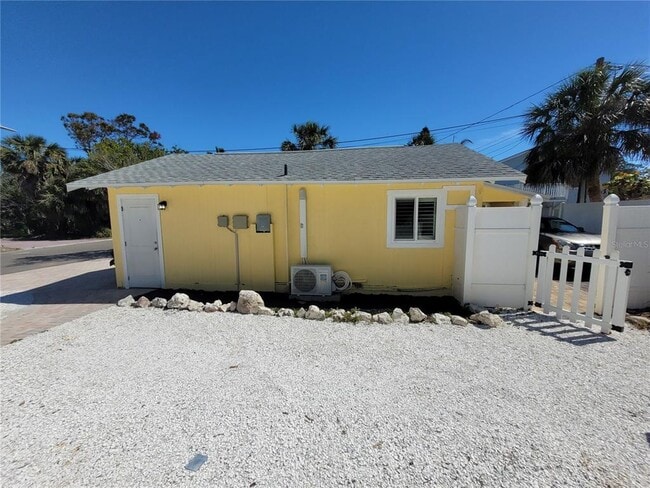 12217 Sunshine Ln