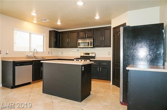 Photo - 6717 Yellowhammer Pl