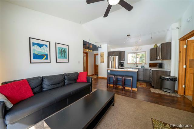 Photo - 410 Bobcat Ln