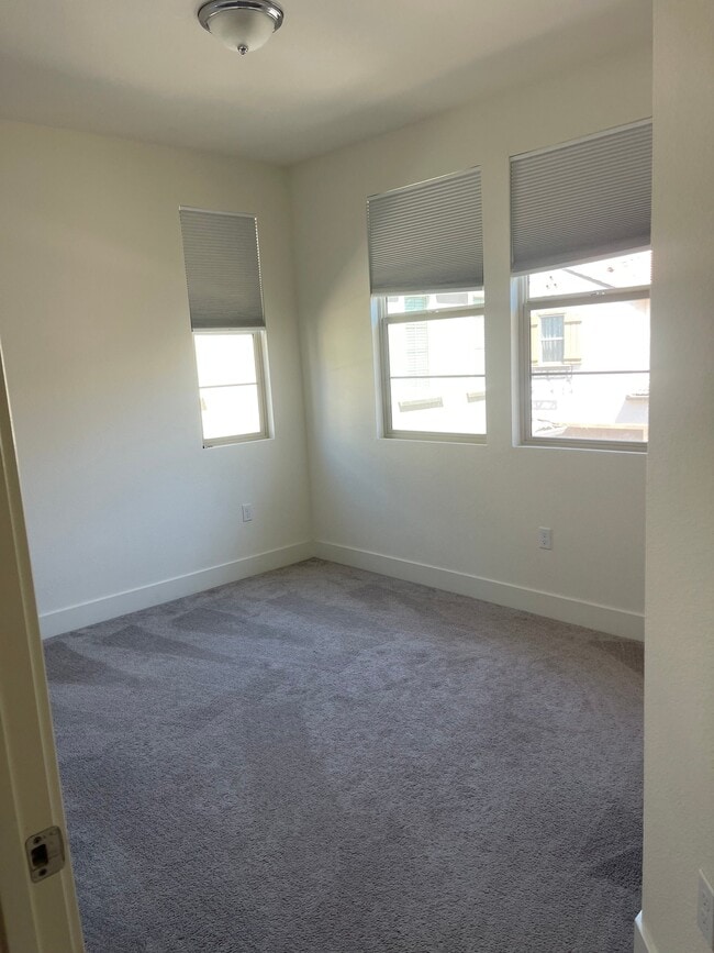 Photo - 10523 Tenor Way