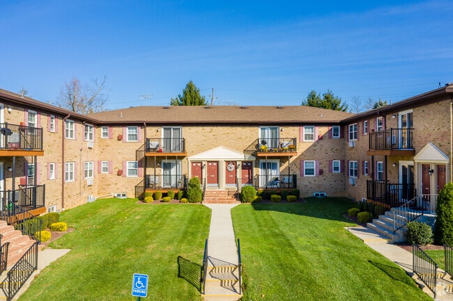 Parkside Court