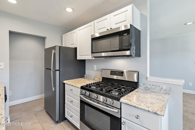 Photo - 40 Manchester Ct Unit E