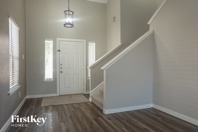Photo - 7311 Village Lake Dr