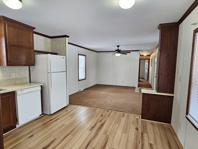 Photo - 419 Elmwood Cir