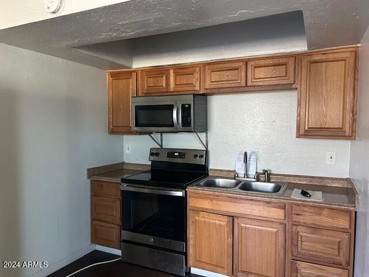 Photo - 1501 E Roosevelt St Apartment Unit 2