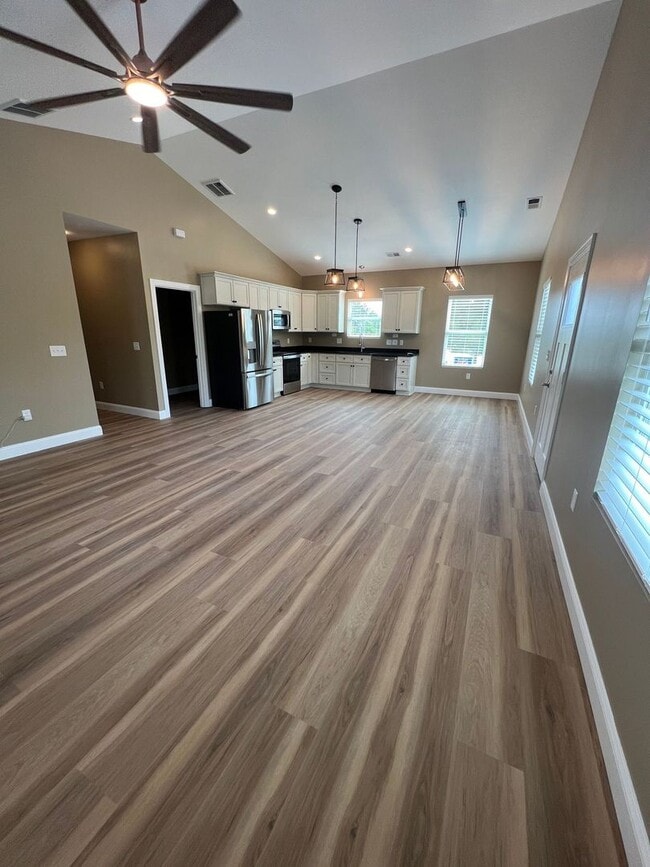 Photo - 3 BR, 2 BA Apartment - No HOA