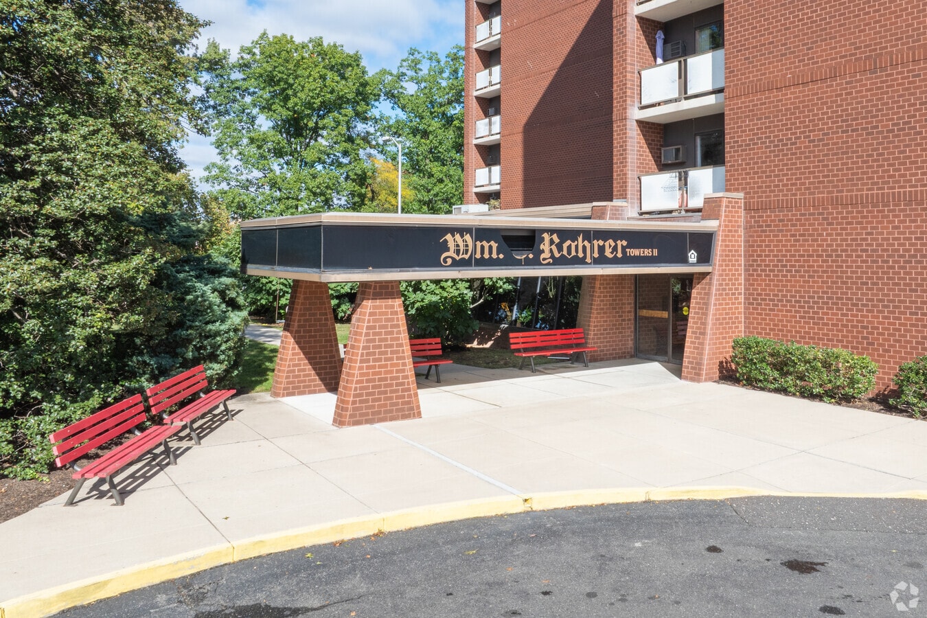 Entrnace - Rohrer Tower II