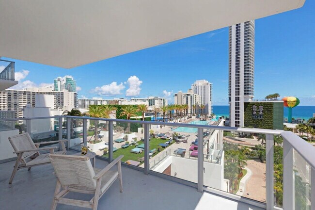 Building Photo - 4010 S Ocean Dr Unit ID1388506P