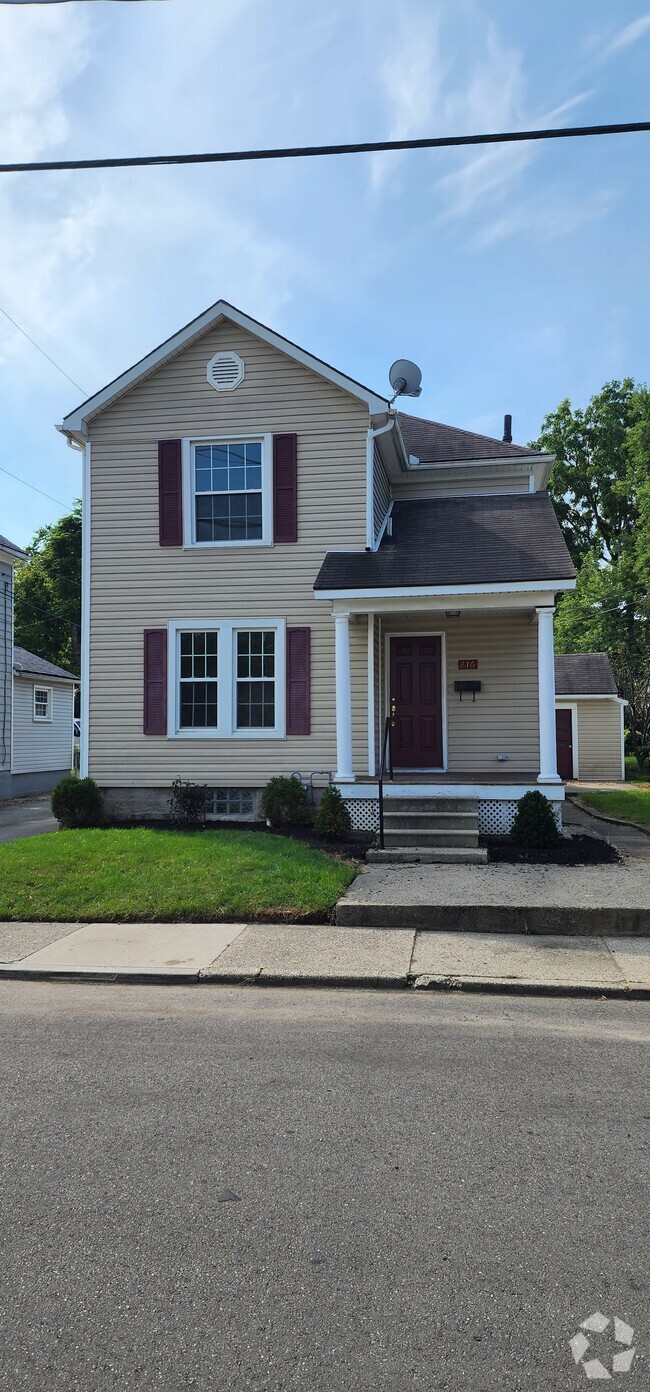 Building Photo - 216 Heaton Ave Rental