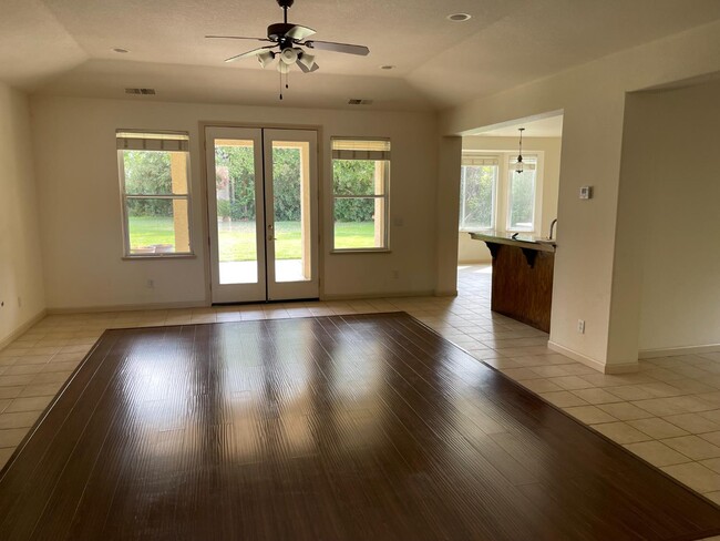 Photo - 8714 N Heartland Way