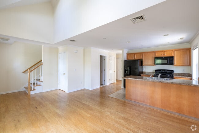 1BR - 890SF