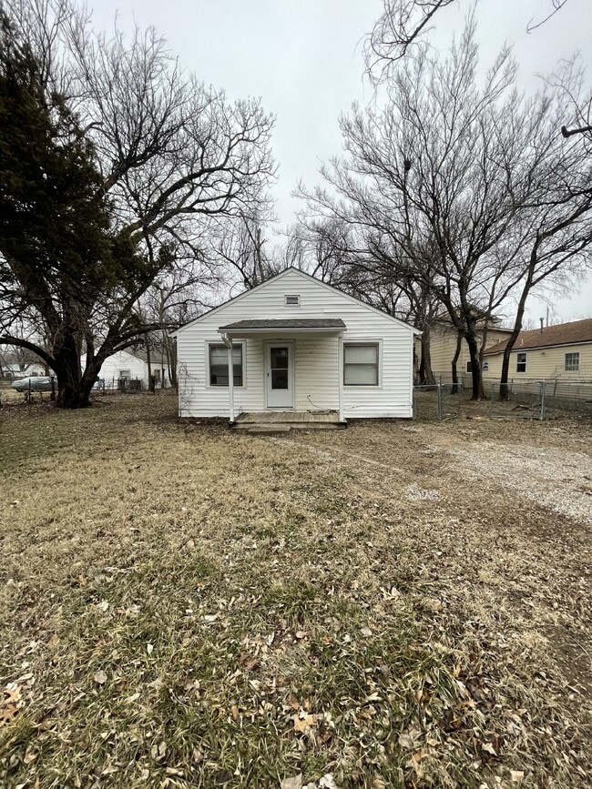 Photo - "Charming 3-Bed Home with Gleaming Hardwood Floors in Prime Wichita Location!"