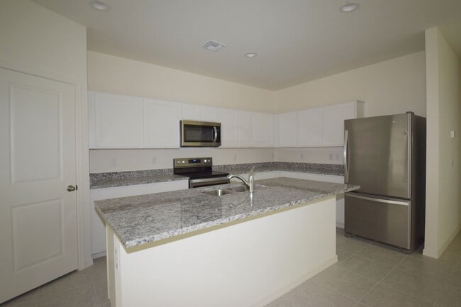 Photo - Practically new 4 bed 3 bath home in Mission Royale!