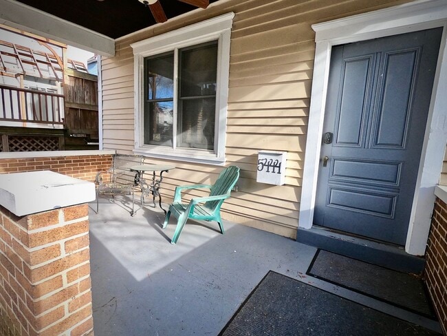 Building Photo - 5444 Claybourne St Unit Apt #1