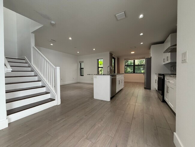 Photo - 329 Bella Sol Way