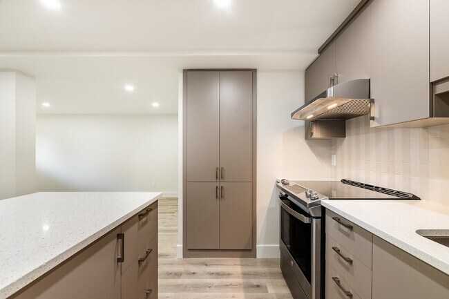 Photo - 9245 R. Saint-Denis Unit 3