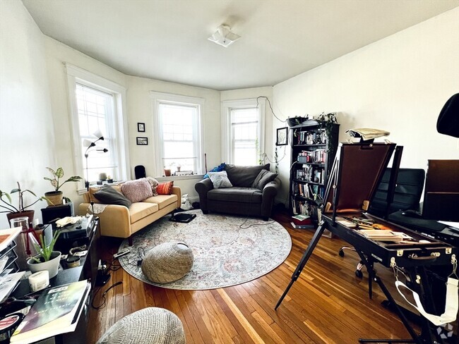 Building Photo - 1568 Commonwealth Ave Unit 14 Rental