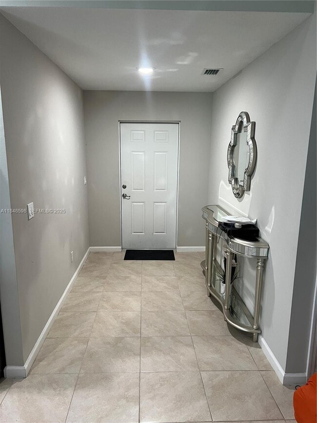 Photo - 172 SW Langfield Ave