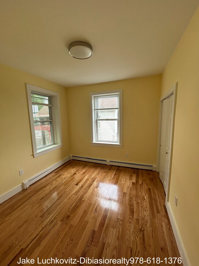 Photo - 2 Malden St Unit #3
