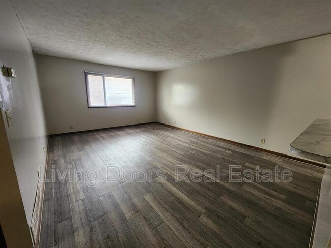 Photo - 1215 A St Unit #16