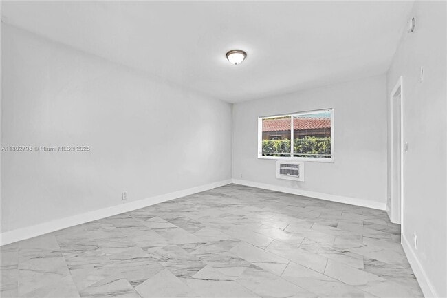 Photo - 1839 Funston St Unit 2