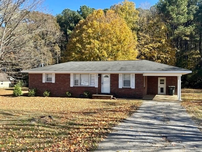 Building Photo - 17456 Lucas Ferry Rd