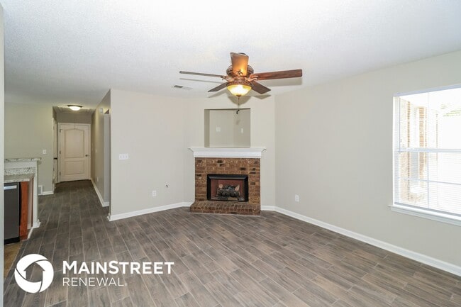 Photo - 10100 Mill Hill Ave