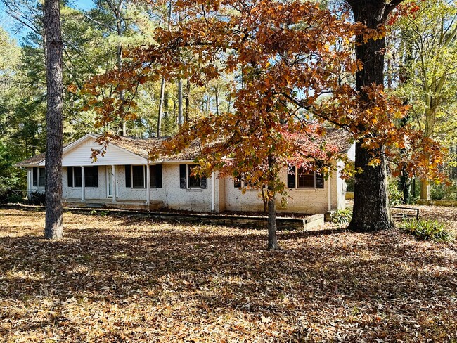 Photo - 1585 Cherokee Rd House