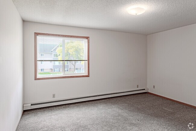 2BR, 2BA - 1368 SF