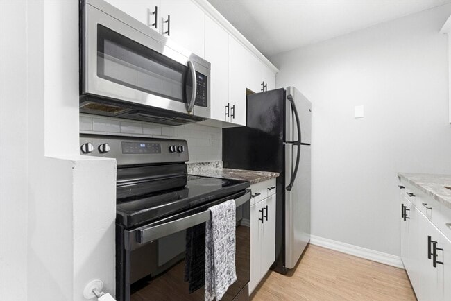 61 Wright St Unit 102