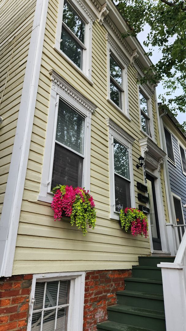 Bright and Newly Updated Apartment in the ... - Bright and Newly Updated Apartment in the ...