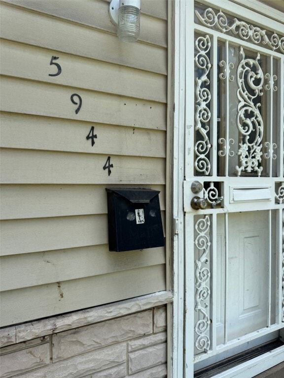 Photo - 5944 Laura Ave